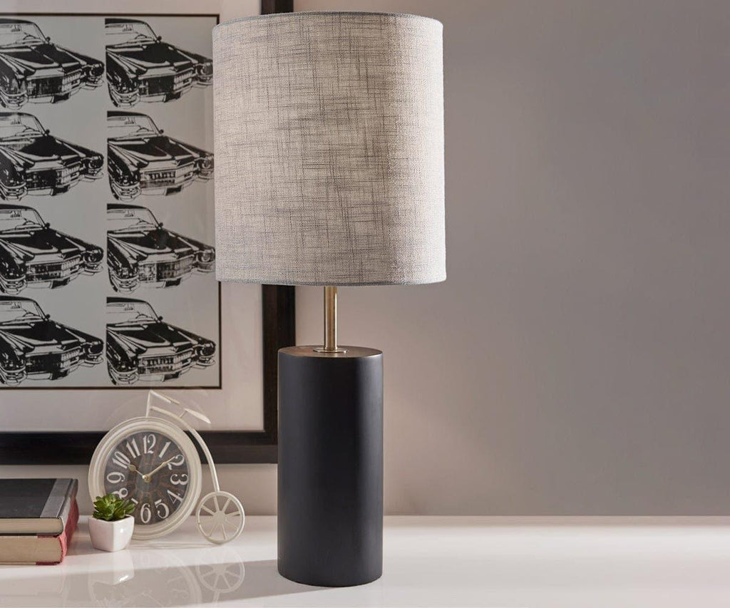 Lampada da tavolo in frassino