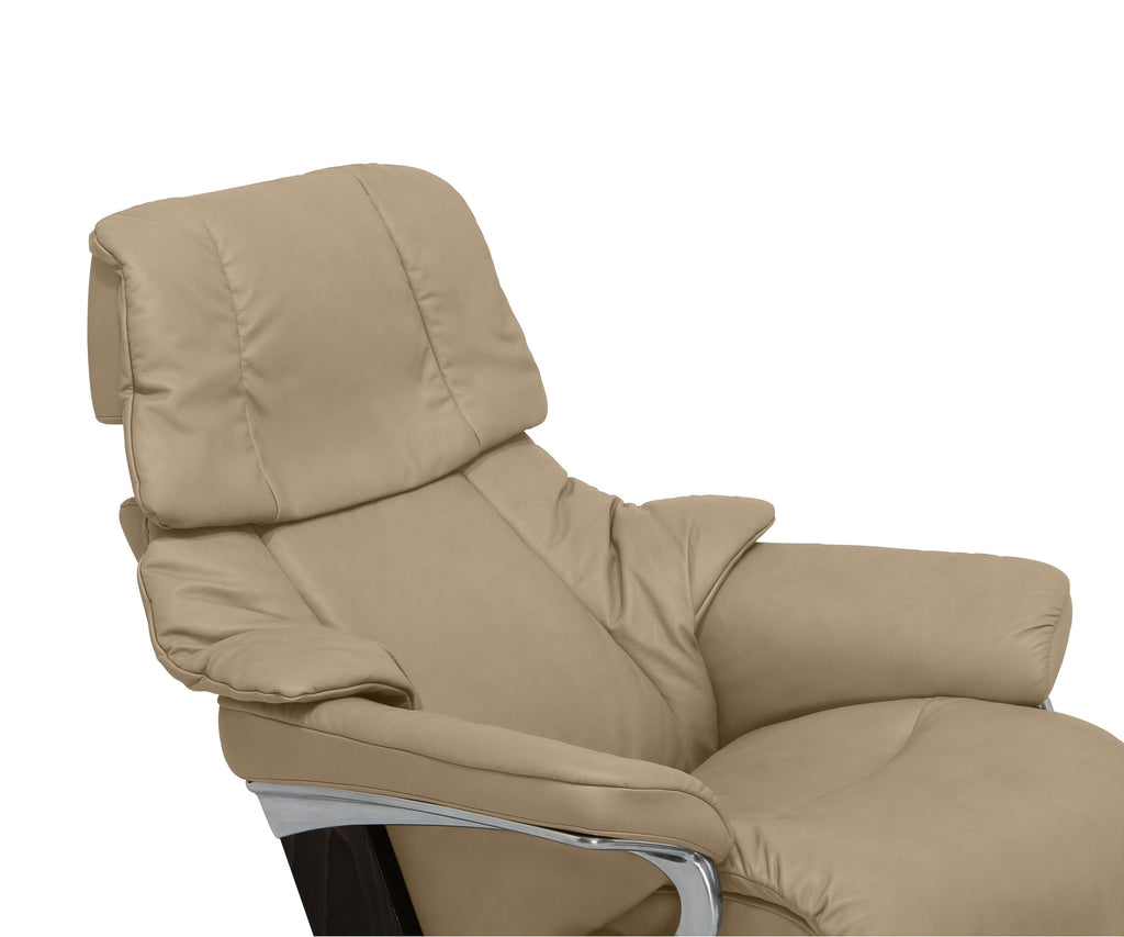 Poltrona reclinabile e poggiapiedi Stressless® Reno con base Signature - Sabbia