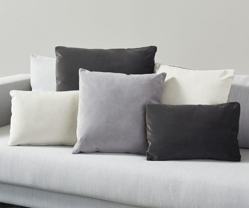 Cuscino lombare in velluto Joei