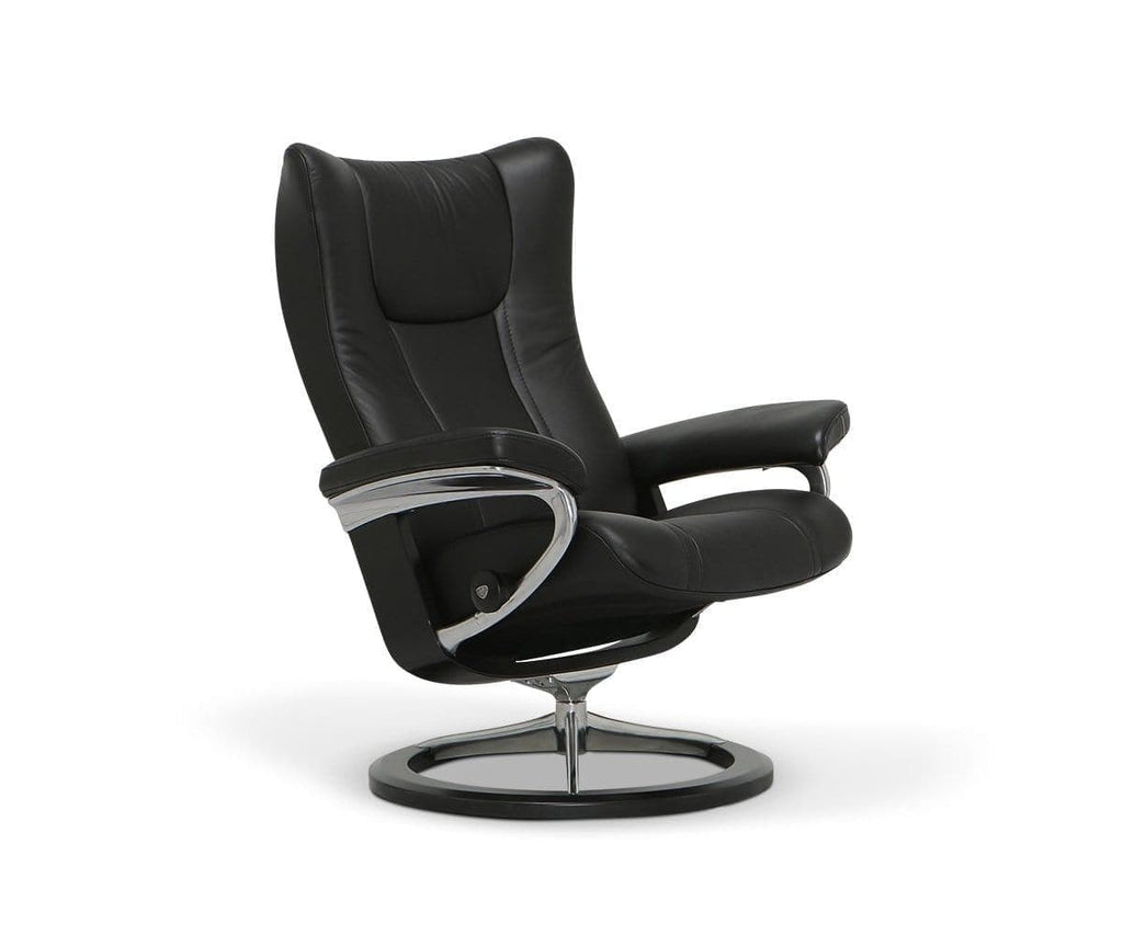 Poltrona reclinabile e poggiapiedi Stressless® Wing con base Signature - Nero