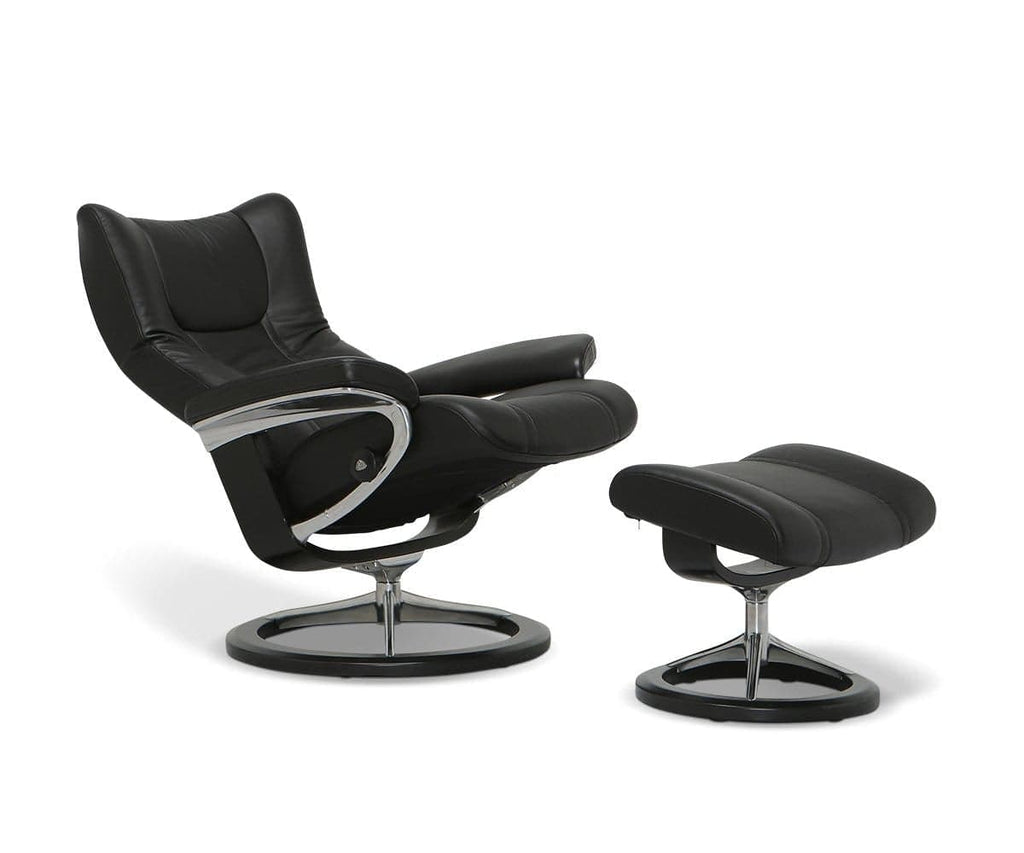 Poltrona reclinabile e poggiapiedi Stressless® Wing con base Signature - Nero