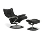 Poltrona reclinabile e poggiapiedi Stressless® Wing con base Signature - Nero