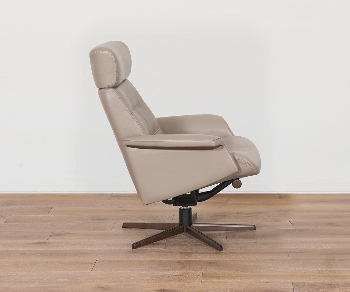 Poltrona reclinabile e pouf in pelle Steffen