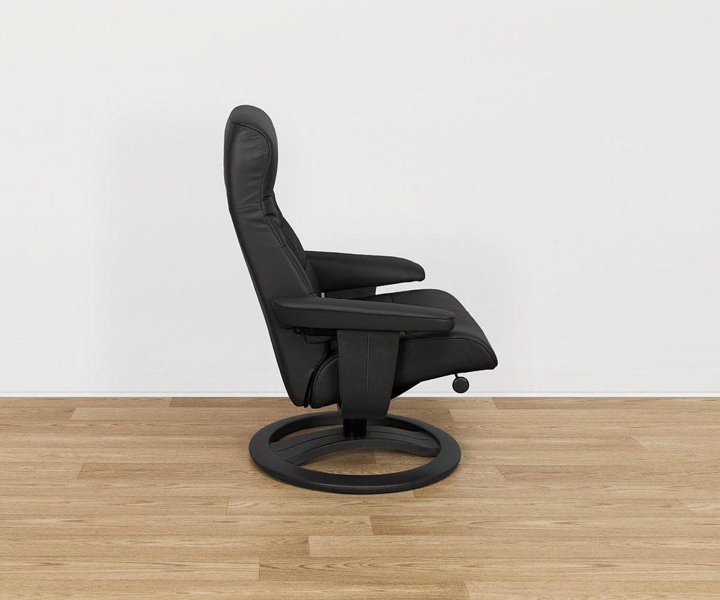 Poltrona reclinabile e pouf in pelle Hans